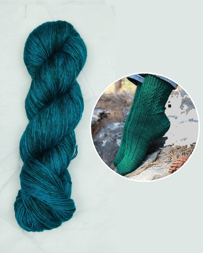 Karjala Socks Garnpaket mit Terra peacock green