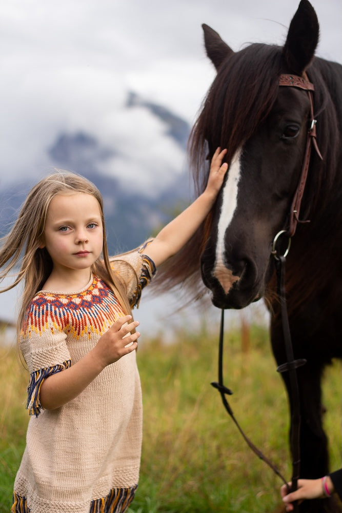 Linka Neumann Hopi Kleid Kinder  mit Line von Sandnes Garn 4