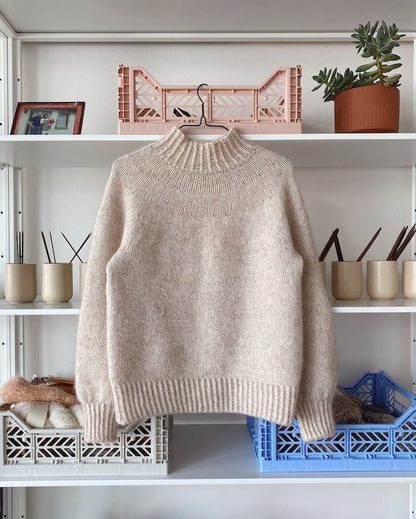 PetiteKnit Novice Sweater mit Kos von Sandnes Garn 4