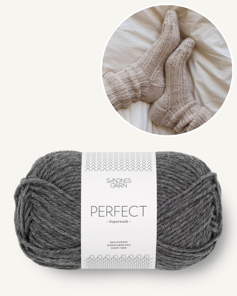 PetiteKnit Sunday Socks aus Perfect dunkelgrau meliert