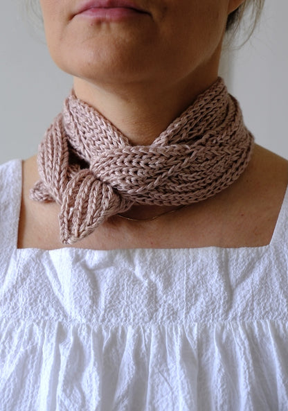 Rosetaa Scarf von AuguteKnit mit Line von Sandnes Garn 4