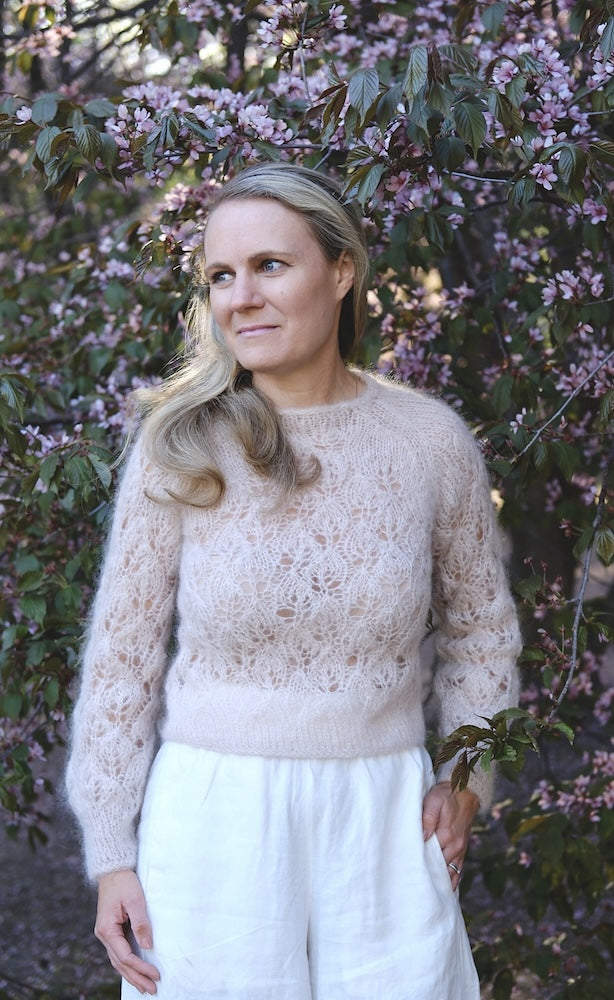 Tiny Leaves Sweater von Auguste Knit mit Ballerina Chunky Mohair von Sandnes Garn 3