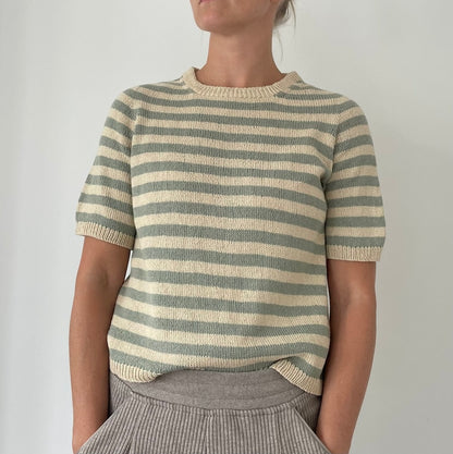 Coco Amour Knitwear Seaside Tee light mit Tynn Line von Sandnes Garn 1