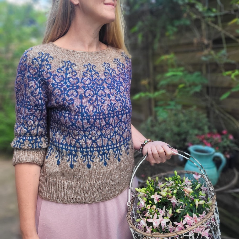 Secret Garden Sweater von Elenor Mortensen mit Pinta / Handgefärbt von Pascuali 1