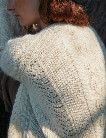 LeKnit Anemone Cardigan aus Felted Tweed von Rowan zusammen mit Tynn Silk Mohair von Sandnes Garn 7