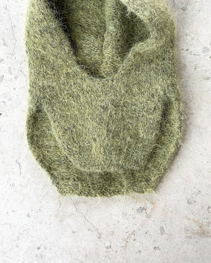 Beate Balaclava Mini | bezaubernde Dino Mütze aus Sunday und Tynn Silk Mohair von Sandnes Garn