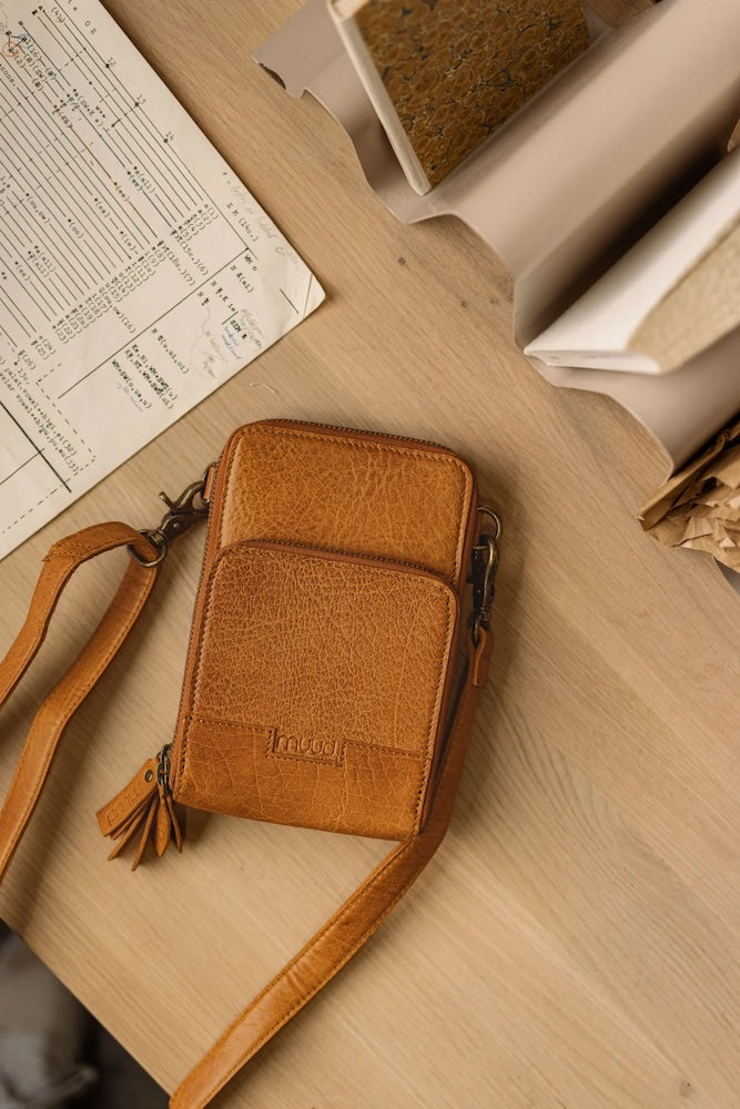 muud Dafne Mini Messenger Bag aus Leder 1