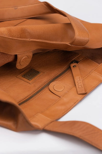 muud, Show XL Tasche, braun, Detail Reißverschlussfach