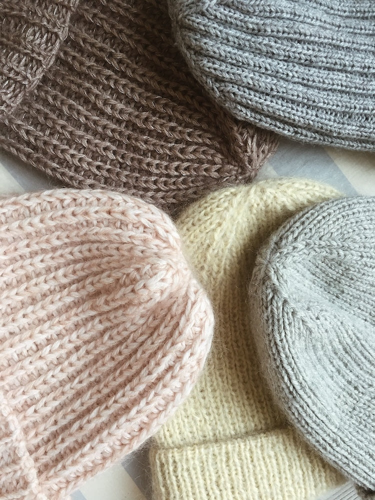 My Favorite Things Knitwear Beanie No. 1 aus Kos mit Tynn Silk Mohair von Sandnes Garn 2