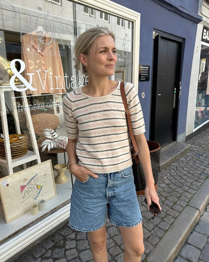 Amélie Tee | beautiful striped shirt with Sunday 