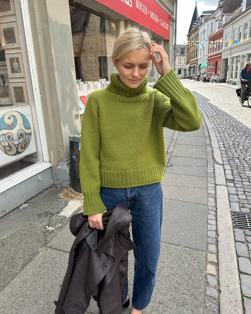 Amy Sweater von PetiteKnit mit Peer Gynt von Sandnes Garn 1