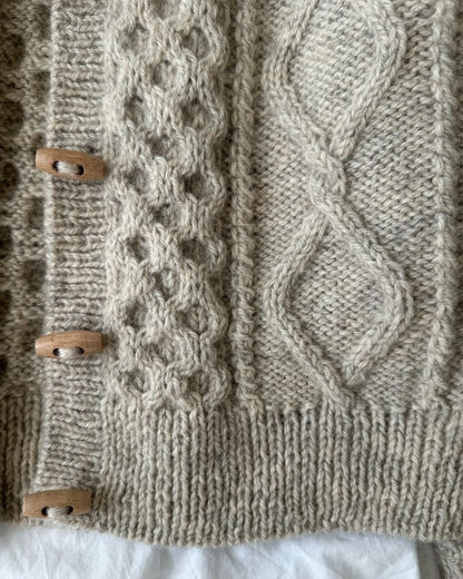 PetiteKnit Dagmar Jacket mit Bella von Symfonie Yarns 6