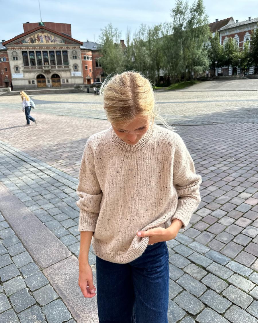 PetiteKnit Sonja Sweater mit Peer Gynt und Alpakka Folgetrad von Sandnes Garn, 1