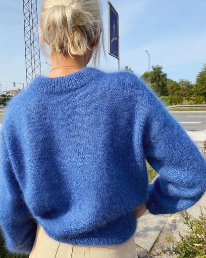 PetiteKnit Stockholm Sweater V-Neck mit Tynn silk Mohair von Sandnes Garn 4