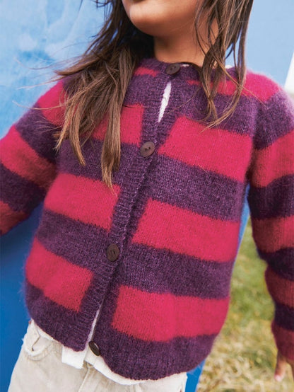 Sandnes, Magazin 2309, Debutant Cardigan Kids gestreift, Farbe brombeer / pink 2