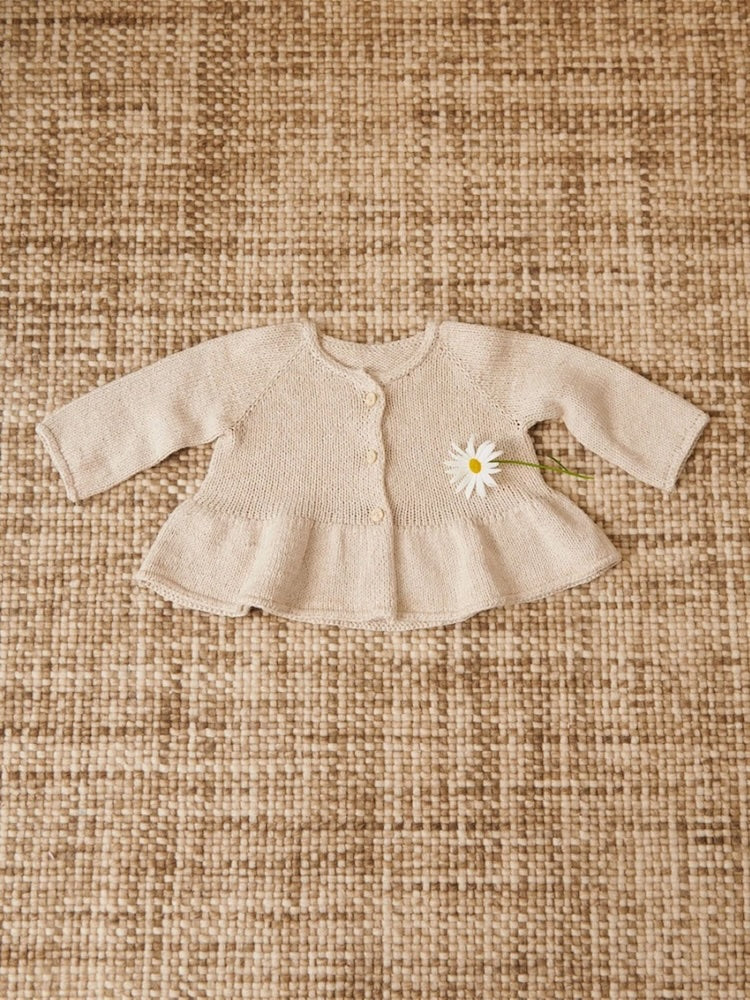 Dina Peplum Cardigan aus der Sandnes Kollektion 2407 Sommer Baby mit Line von Sandnes Garn 6