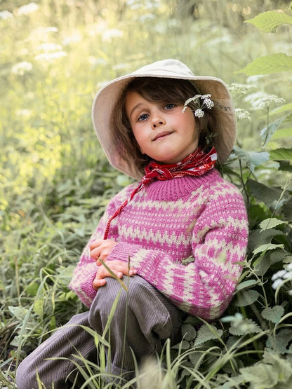 Kleiva children's sweater | knitting kit with printed instructions 2411 Norske Ikoner Barn 