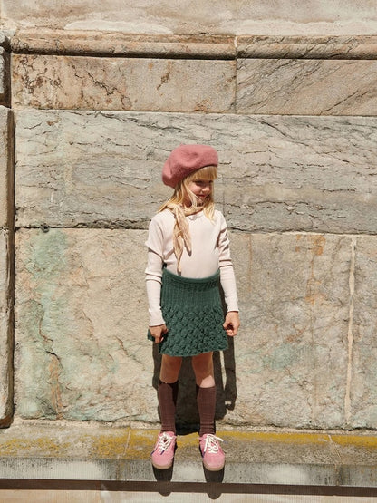 Lilja Skirt mit Merinoull von Sandnes aus der Kollektion 2408 Mykt til Barn 3