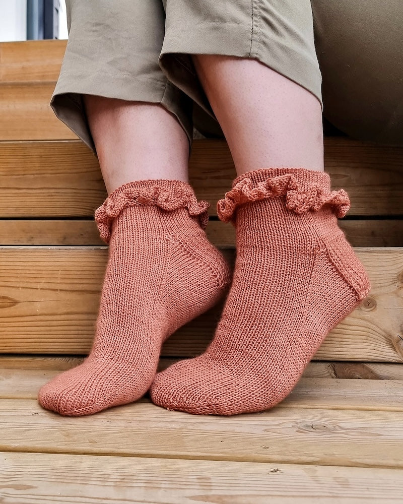 Summer Girl Socks von Sari Nordlund mit Merino Yak von Regia Premium 4