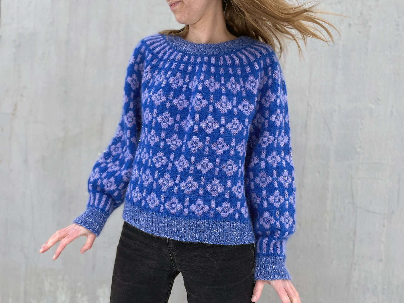 The Weststrand Sisters Majsan Sweater mit Tynn Peer Gynt und Tynn Silk Mohair von Sandnes Garn 2