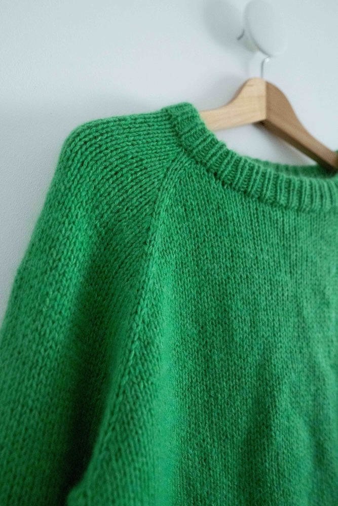 Woodlandsknits Wayfarer Raglan Sweater mit Double Sunday und Tynn Silk Mohair von Sandnes Garn 3